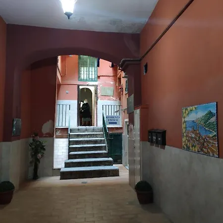 Palazzo Pistorius Centro Neapel